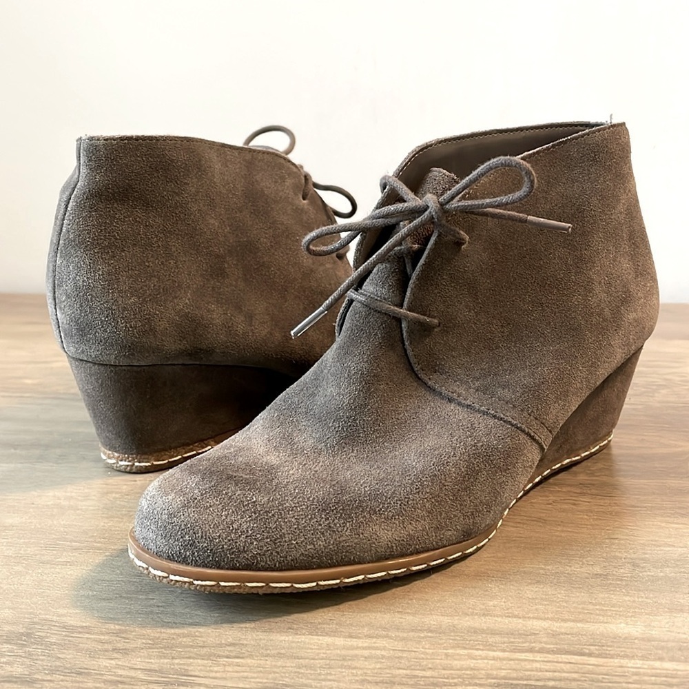 Franco Sarto, gray suede wedge ankle booties, size 7.5 women’s, EUC
